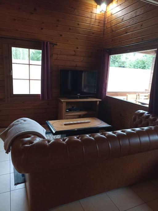 Chalet A La Campagne Bury  Buitenkant foto